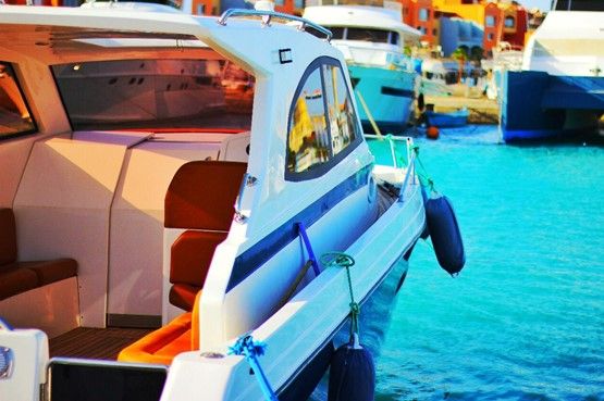 Windy Speed motor yacht